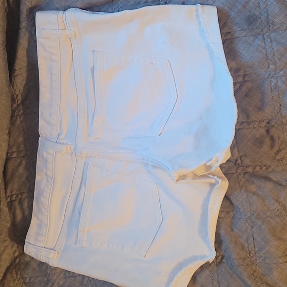 White denim shorts - Picture 2 of 3